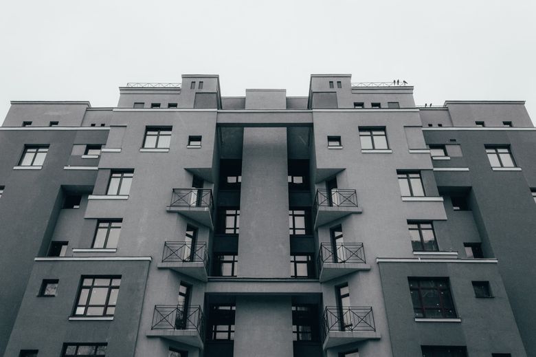 В чем разница между авторским и техническим надзором?