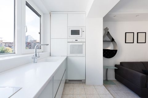 Почему перенос кухни в White Box сложнее, чем в квартире без отделки?